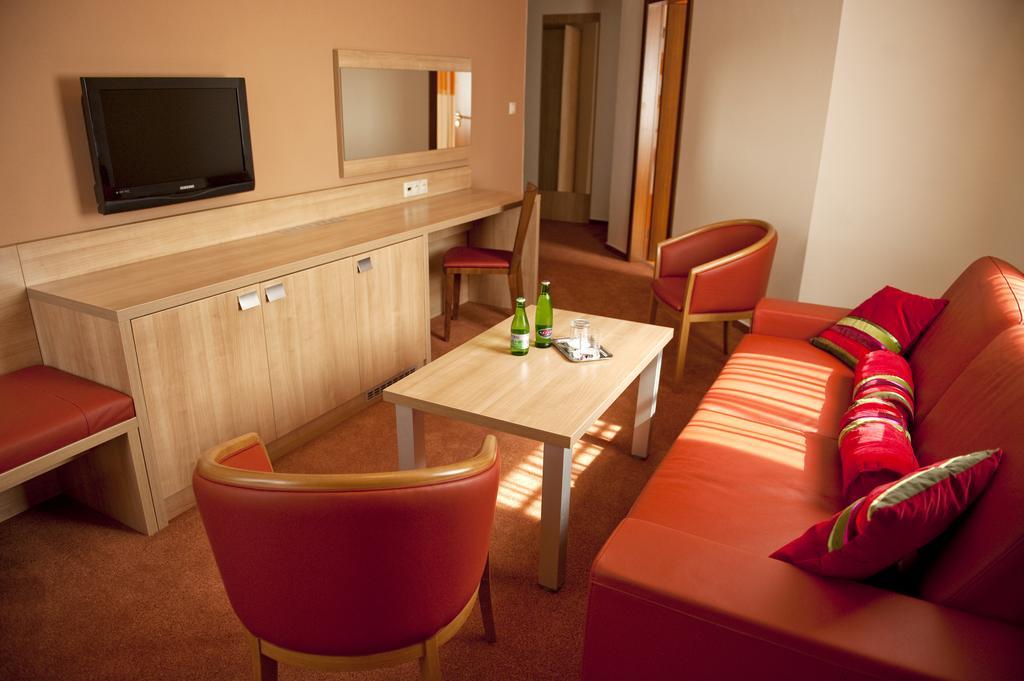 Hotel Club Кежмарок Экстерьер фото